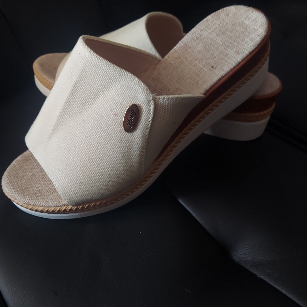 Elegant Cream Slip-On Sandals